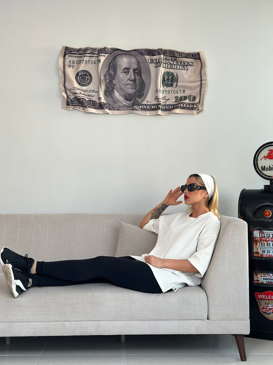 Old hundred dollar bill